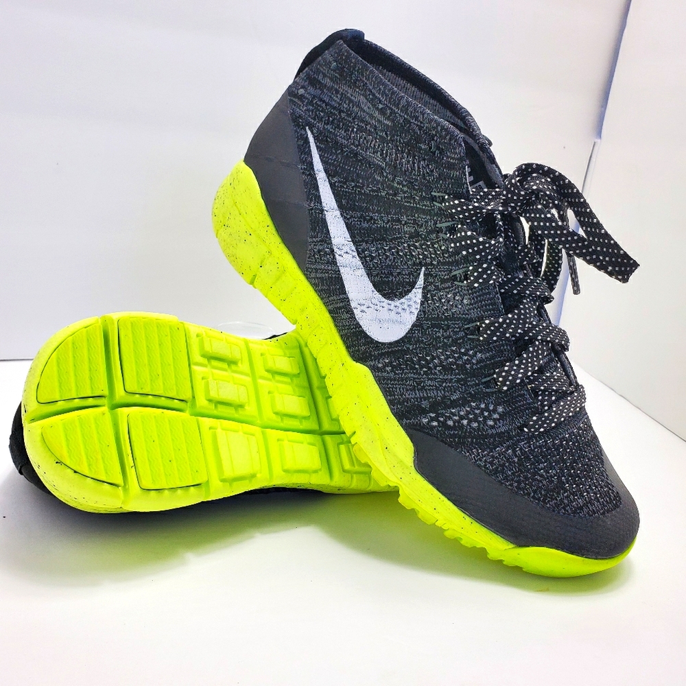 ●SOLDN● Nike Chukka FSB Flyknit  *Discontinued*